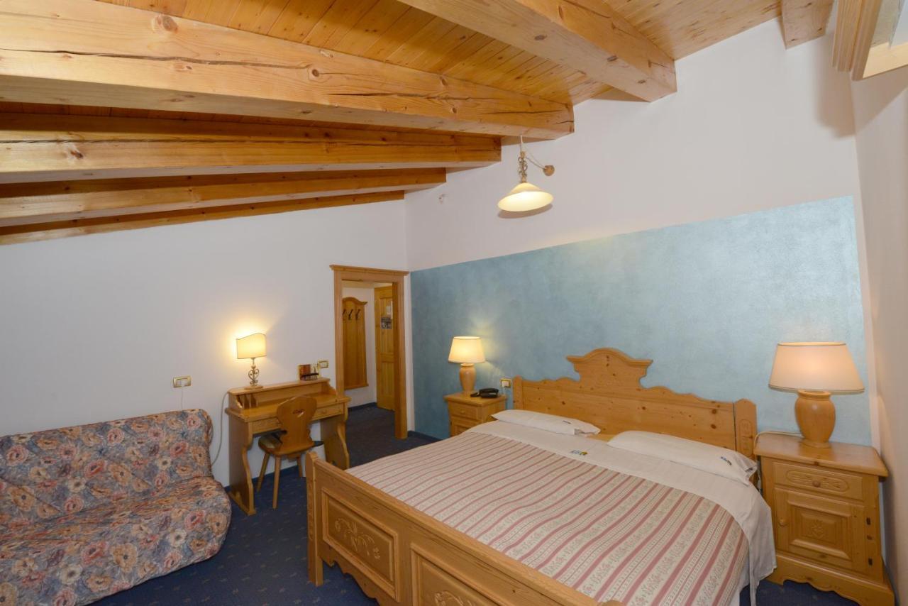 Hotel Sole Passo del Tonale Exterior photo