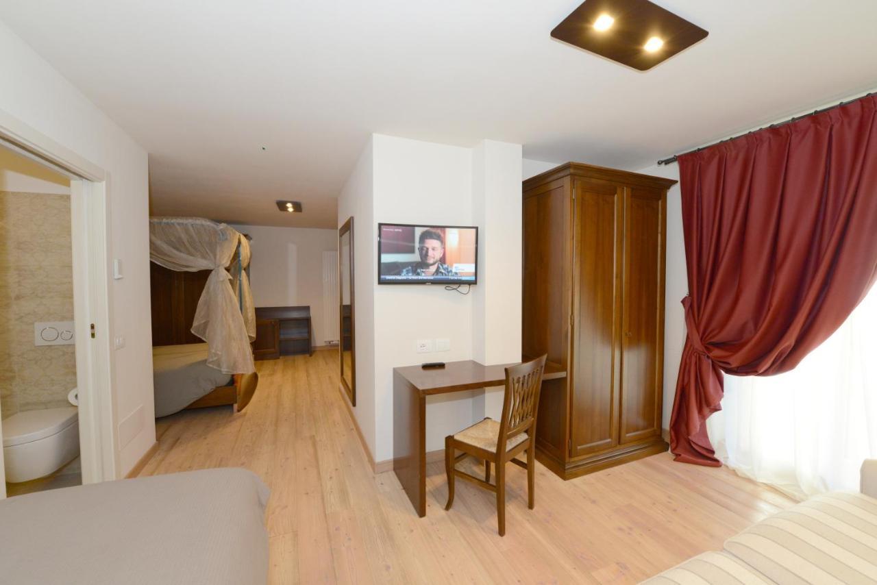 Hotel Sole Passo del Tonale Exterior photo