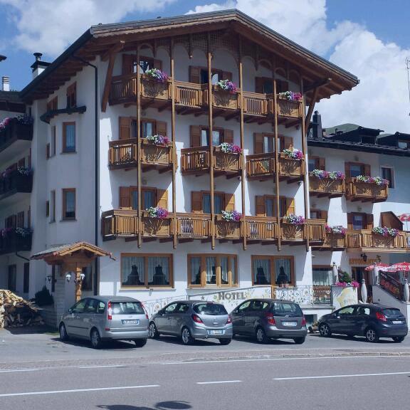 Hotel Sole Passo del Tonale Exterior photo