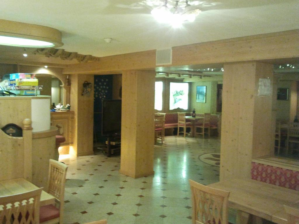 Hotel Sole Passo del Tonale Exterior photo